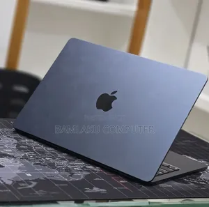 New Laptop Apple MacBook Air 2022 M2 16GB Apple M2 SSD 256GB