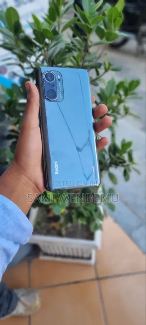 Mobile Phone 128 GB