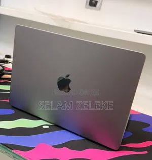 New Laptop Apple MacBook Pro 2023 M3 8GB Apple M3 Pro SSD 512GB