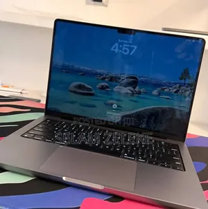 New Laptop Apple MacBook Pro 2023 M3 8GB Apple M3 Pro SSD 512GB