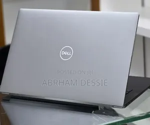 New Laptop Dell 16GB Intel Core i7 SSD 512GB