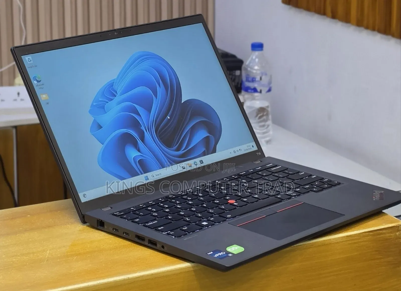 New Laptop Lenovo ThinkPad T14 16GB Intel Core i7 SSD 512GB