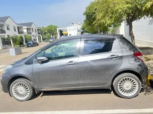 Toyota Yaris 2012 Gray
