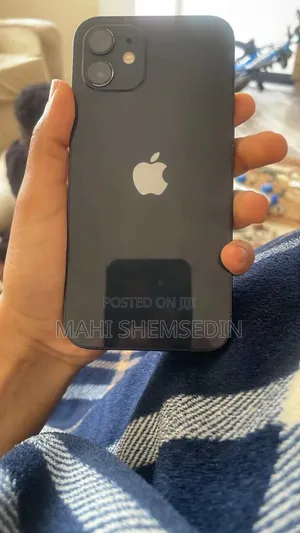 New Apple iPhone 12 64 GB Black