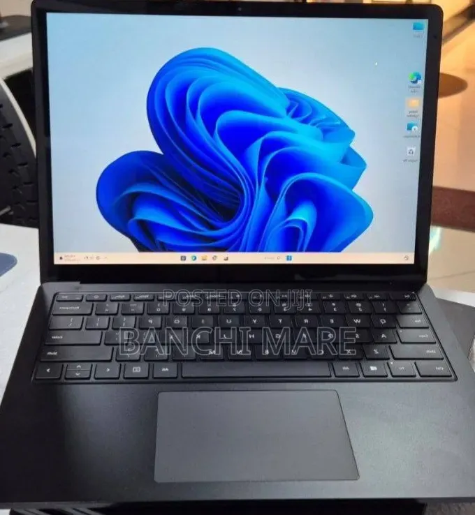 New Laptop Microsoft Surface Laptop 3 16GB Intel Core i7 SSD 256GB
