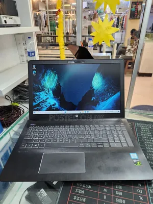New Laptop HP 16GB Intel Core i7 SSD 256GB