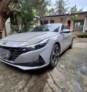 Hyundai Avante 2021 Gray