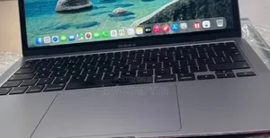 New Laptop Apple MacBook Air 2018 8GB Intel Core i5 SSD 128GB