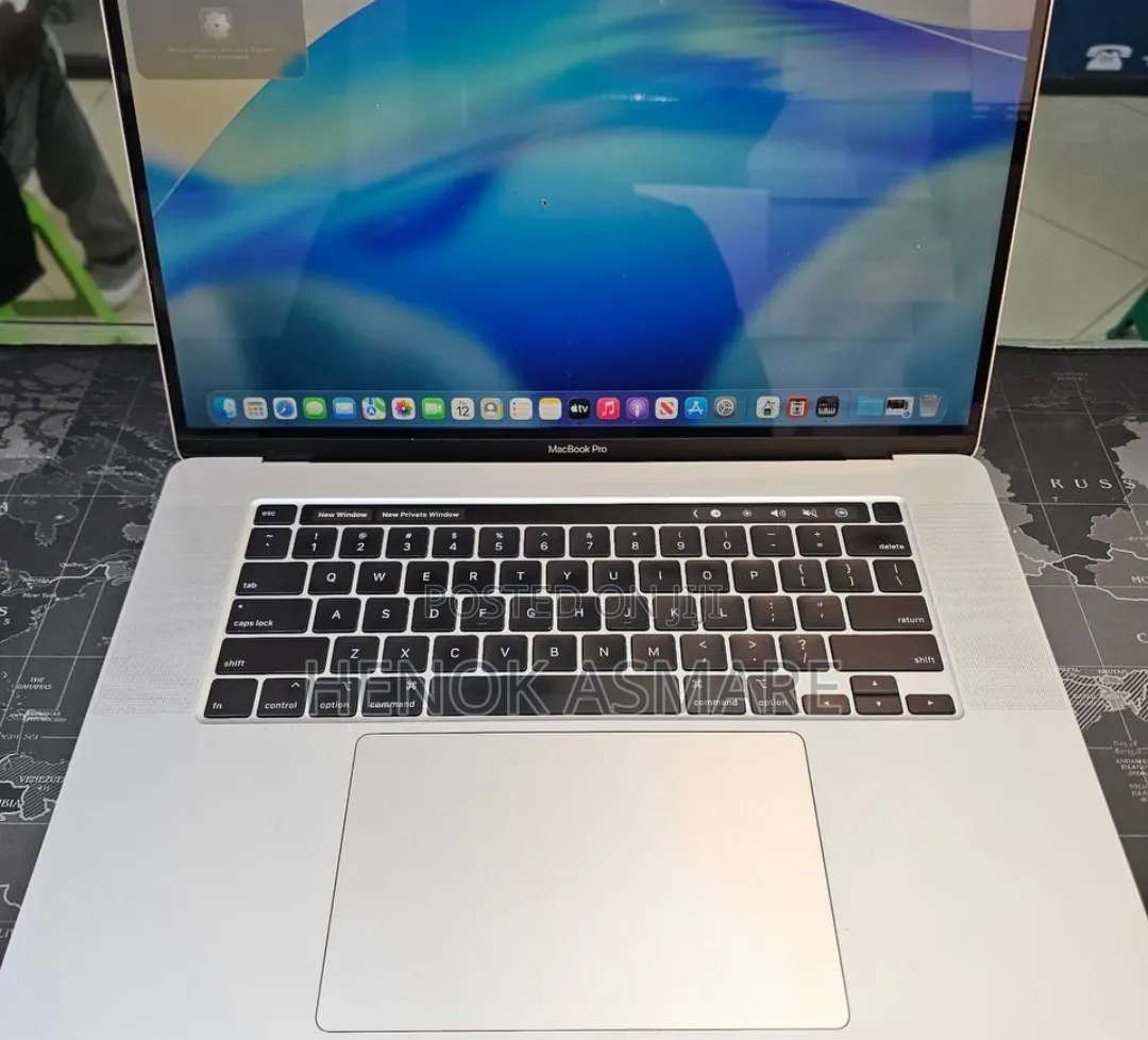 New Laptop Apple MacBook Pro 2019 16GB Intel Core i7 SSD 512GB