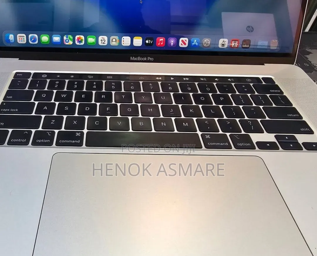 New Laptop Apple MacBook Pro 2019 16GB Intel Core i7 SSD 512GB