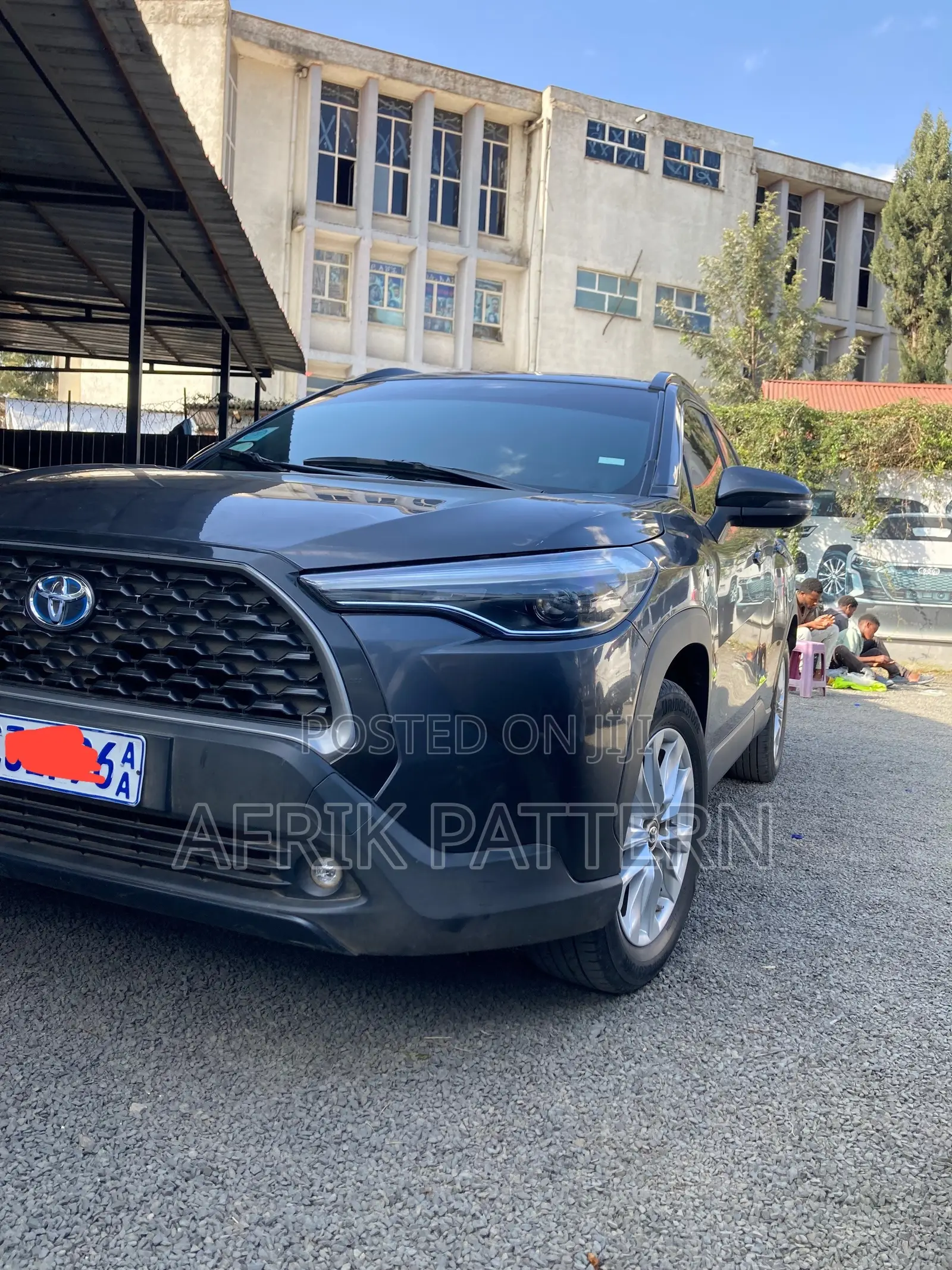 Toyota Corolla Cross 1.8 Hybrid AWD 2022 Gray