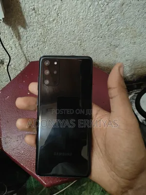 New Samsung Galaxy S20+ 5G 128 GB Yellow