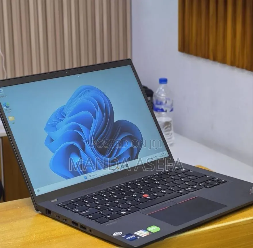 New Laptop Lenovo ThinkPad T14 16GB Intel Core i7 SSD 512GB