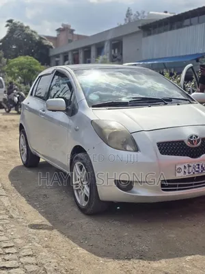 Toyota Yaris 2006 Silver