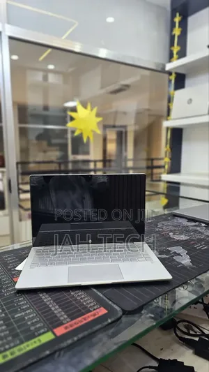 New Laptop HP Pavilion 14 16GB Intel Core i7 SSD 1T