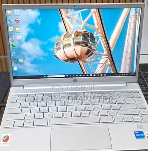 New Laptop HP Pavilion 13 8GB Intel Core i5 SSD 512GB