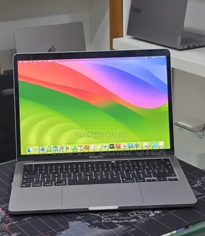 New Laptop Apple MacBook Pro 2020 M1 8GB Apple M1 Pro SSD 256GB