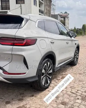 BYD Song Plus 2025 Gray