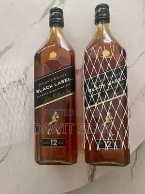 Johnnie Walker Black Label 12 Years Blended Scotch Whisky 1L