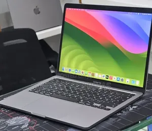 New Laptop Apple MacBook Pro 2020 8GB Apple M1 Pro SSD 256GB