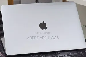 New Laptop Apple MacBook Pro 2020 8GB Apple M1 Pro SSD 256GB