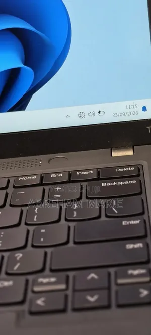 New Laptop Lenovo ThinkPad T14 G4 16GB Intel Core i7 SSD 512GB