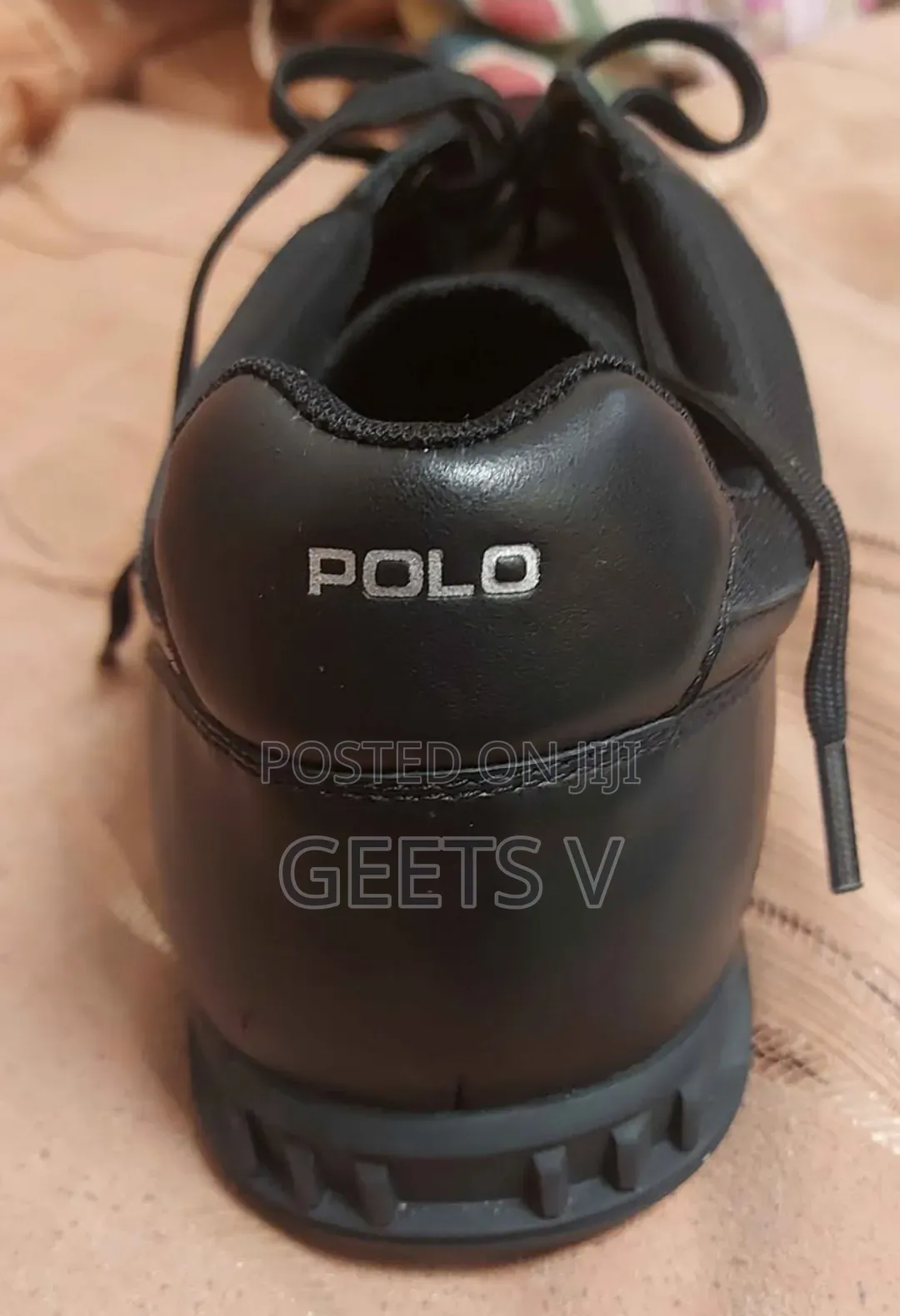 ጫማ Us Polo
