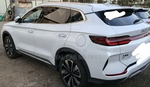 BYD Song Plus 2024 White