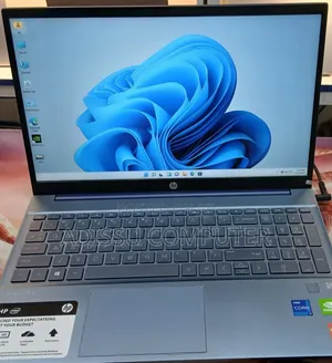 New Laptop HP Pavilion 15 16GB Intel Core i7 SSD 512GB