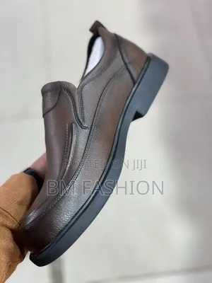 Brown Textured Leather Slip-on Casual Shoe With Dark Thick Rubber Sole