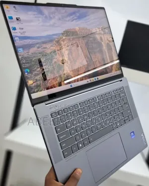 New Laptop Lenovo Yoga 11e 32GB Intel Core Ultra 7 SSD 1T