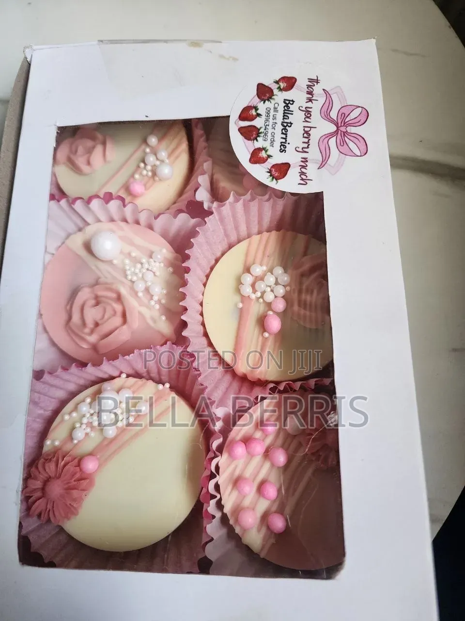 Chocolate Covered Oreo With So Unique Docrations for Gifts