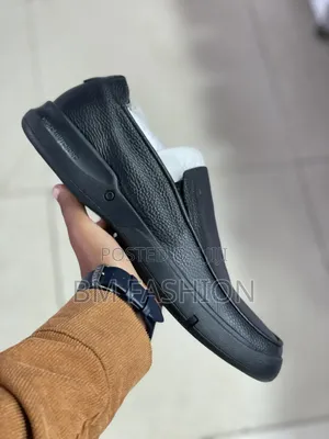 Clark's Black Pebbled Leather Men's Slip-on Shoe