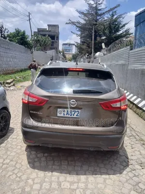 Nissan Qashqai 2017 Brown