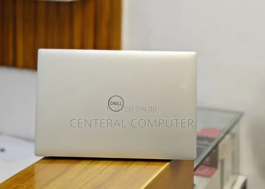 New Laptop Dell Precision 5550 32GB Intel Core i7 SSD 512GB