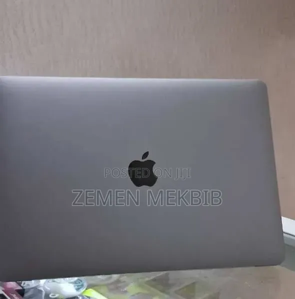 New Laptop Apple MacBook Air 2020 M1 16GB Apple M1 SSD 256GB