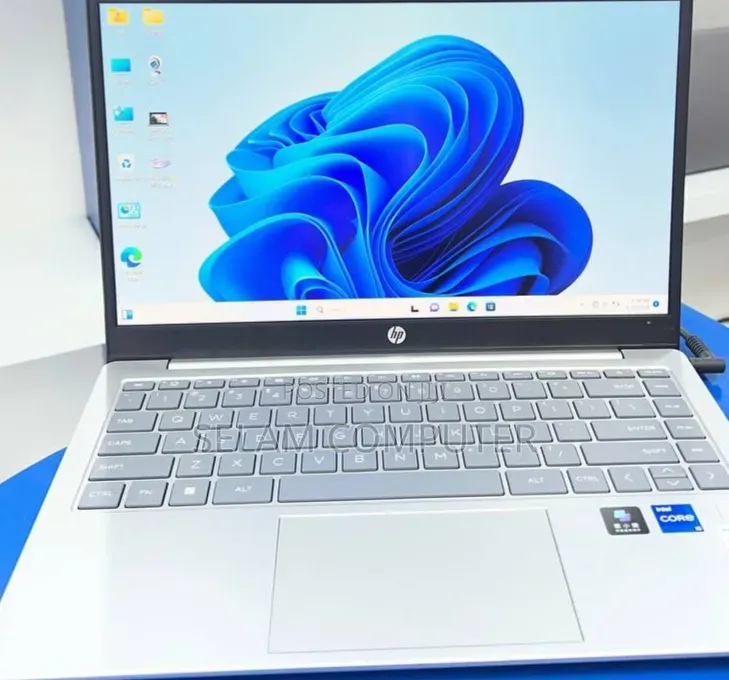New Laptop HP Stream Notebook 16GB Intel Core i5 SSD 1T