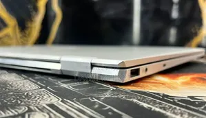 New Laptop HP EliteBook x360 1040 G7 16GB Intel Core i7 SSD 512GB