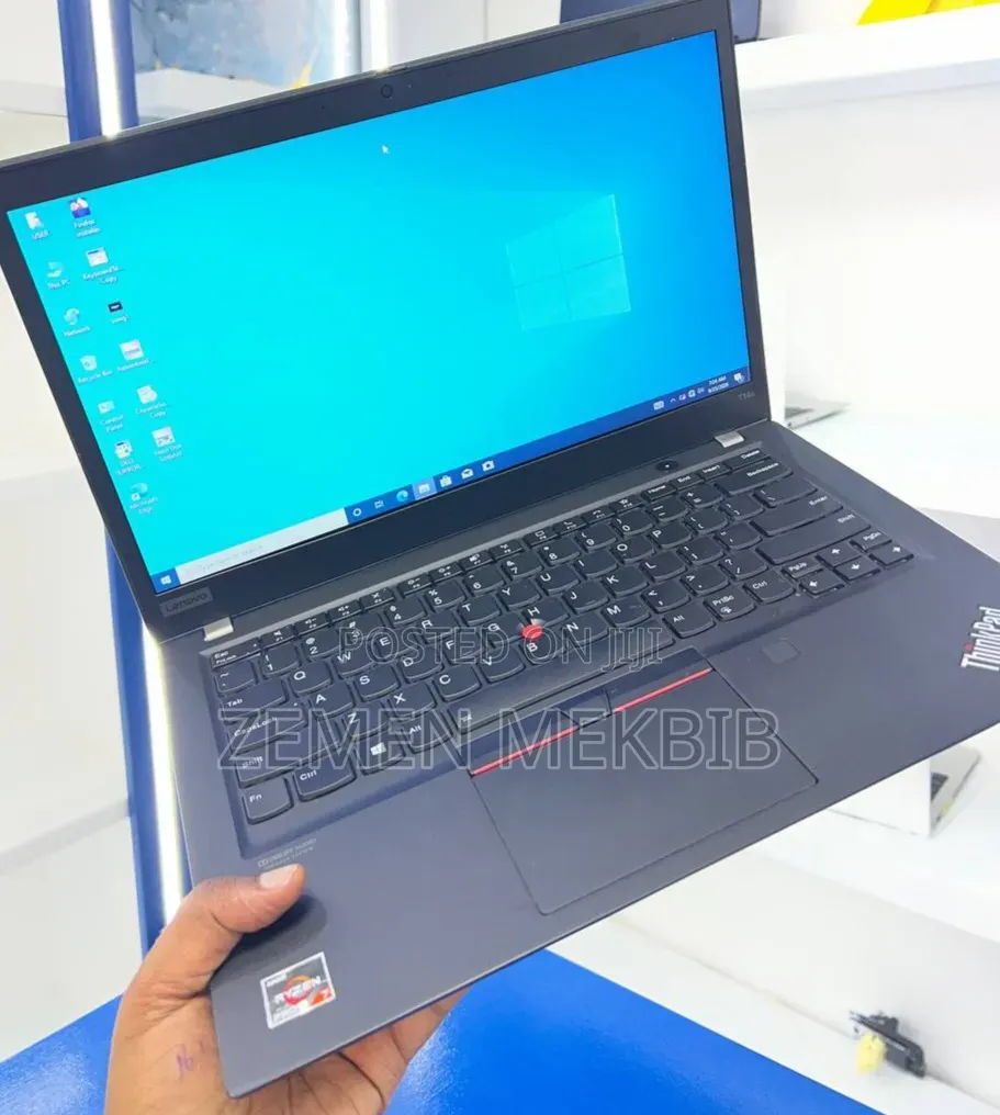 New Laptop Lenovo 16GB AMD Ryzen 7 SSD 512GB