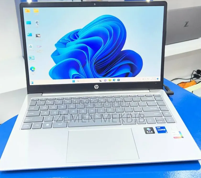 New Laptop HP Stream Notebook 16GB Intel Core i5 SSD 1T