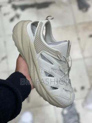 Outdoor Hybrid Sneaker "Sandal" That Resembles the Hoka Hopara