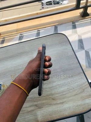 Apple iPhone 11 64 GB Black