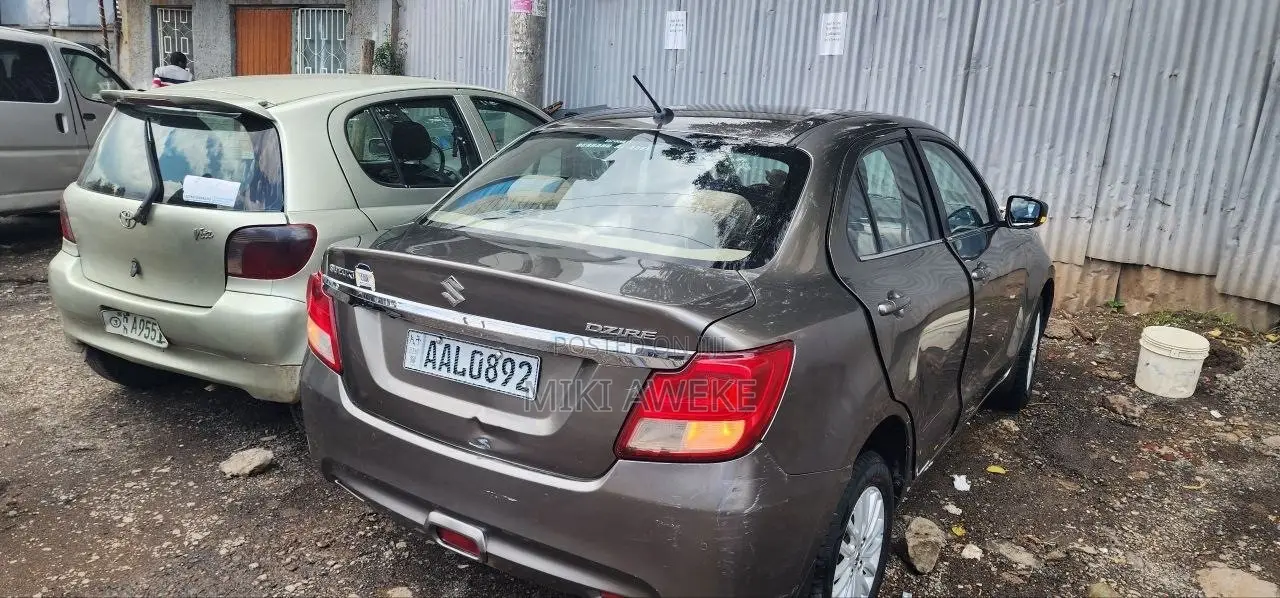 Suzuki Dzire 2022 Gray