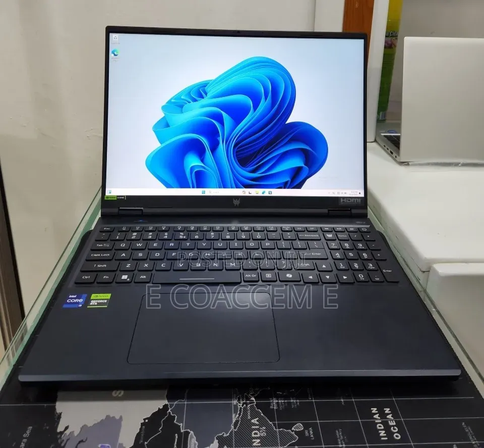 New Laptop Acer 16GB Intel Core i7 SSD 1T