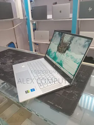 New Laptop HP Envy 15 16GB Intel Core i7 SSD 512GB