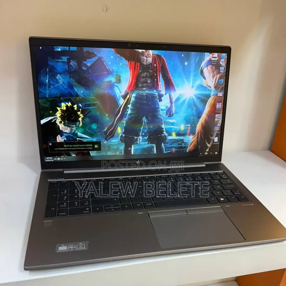 New Laptop HP ZBook Firefly G8 16GB Intel Core i7 SSD 512GB
