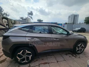 Hyundai Tucson 2023 Gray