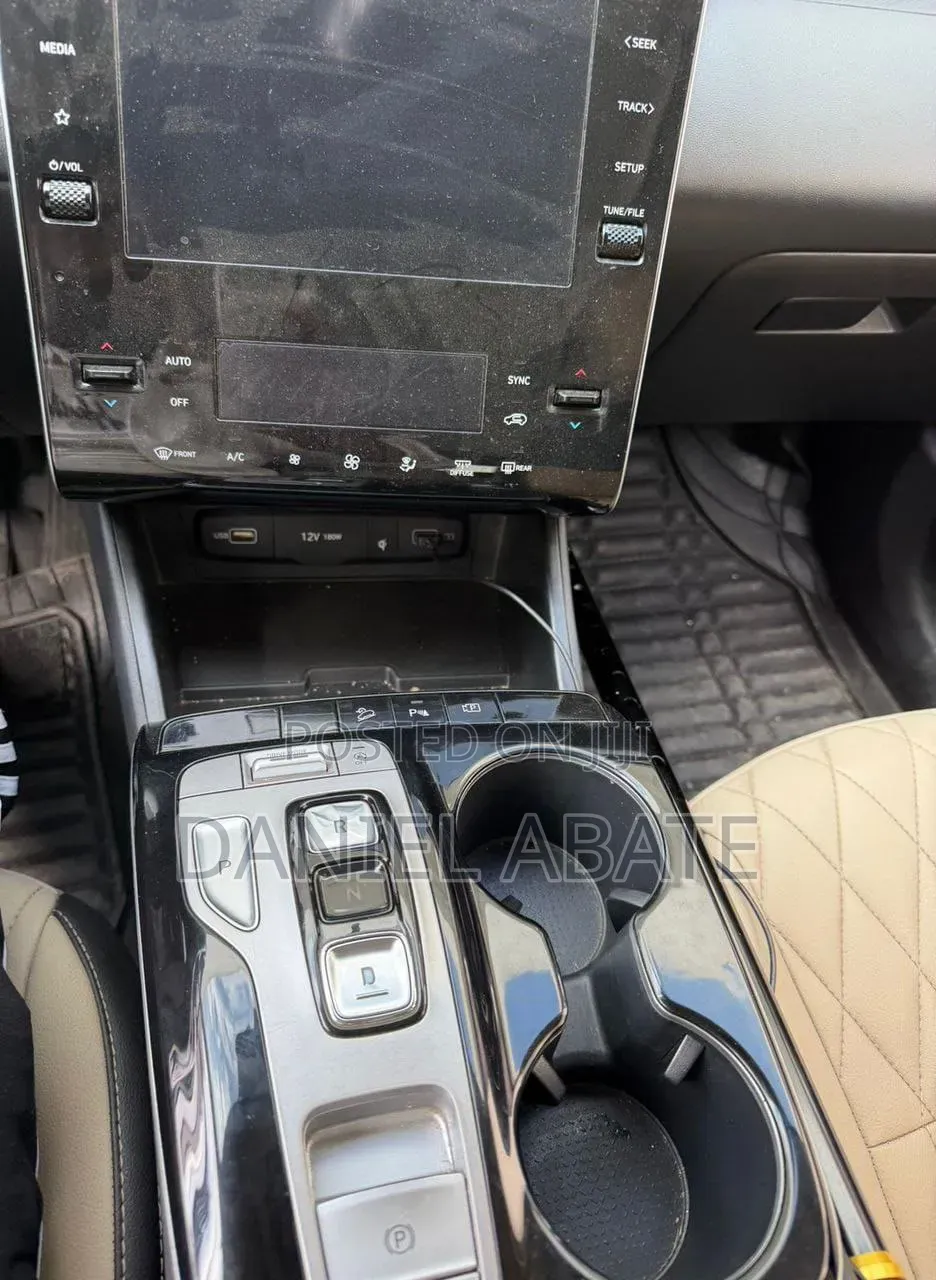 Hyundai Tucson 2023 Gray