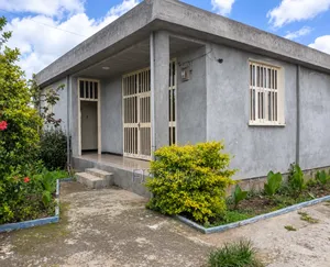 3bdrm Villa in East Shewa for sale