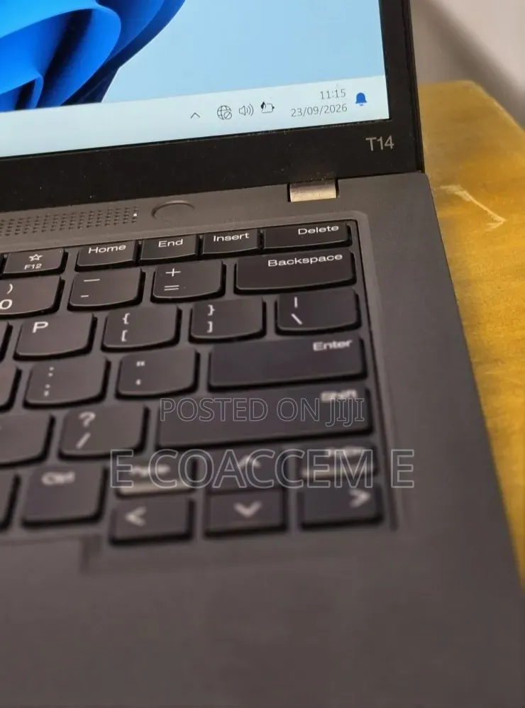 New Laptop Lenovo 16GB Intel Core i7 SSD 512GB